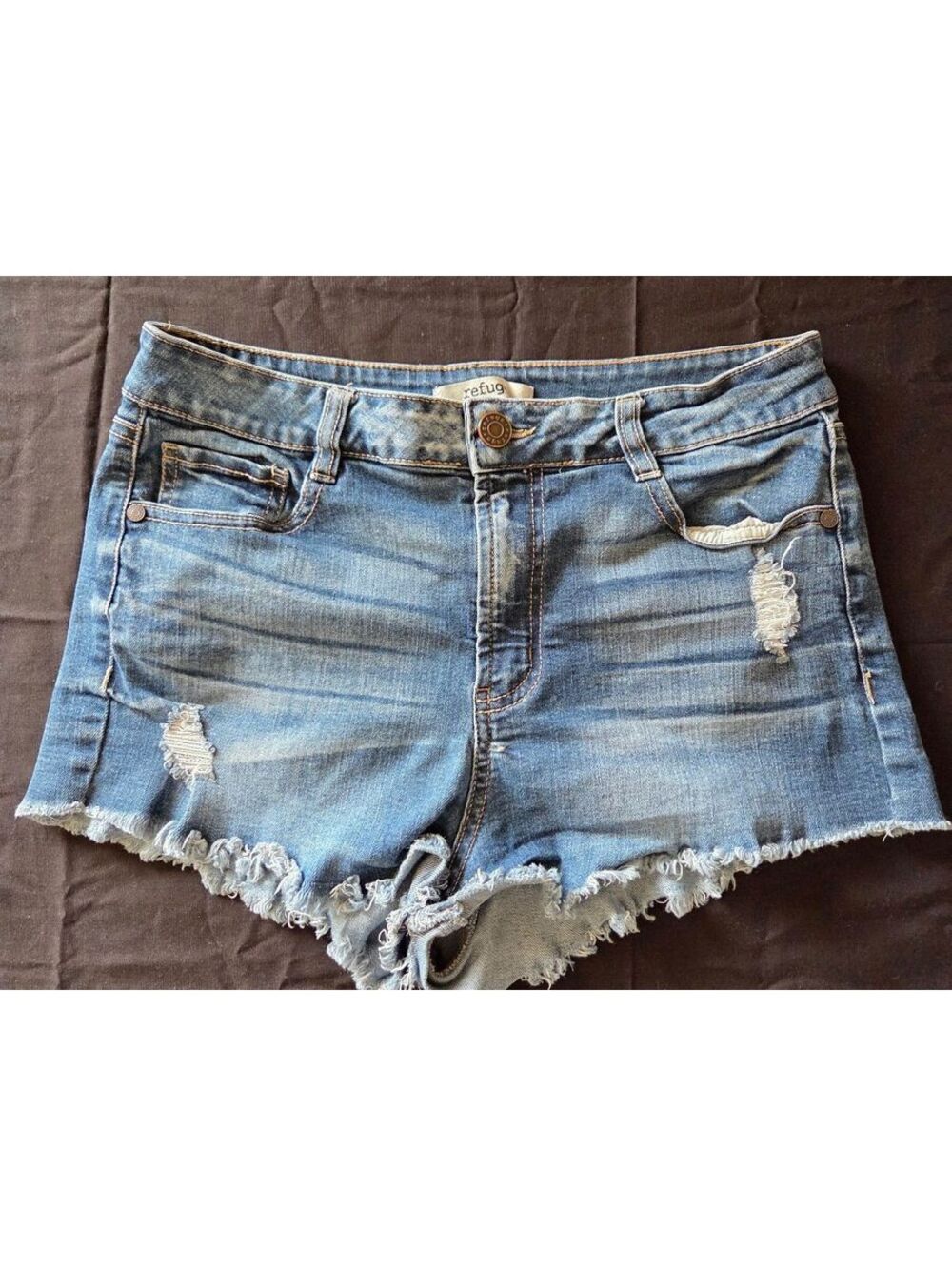 Refuge Women's Distressed Denim Shorts Size 8 Light Blue Frayed Hem Casual